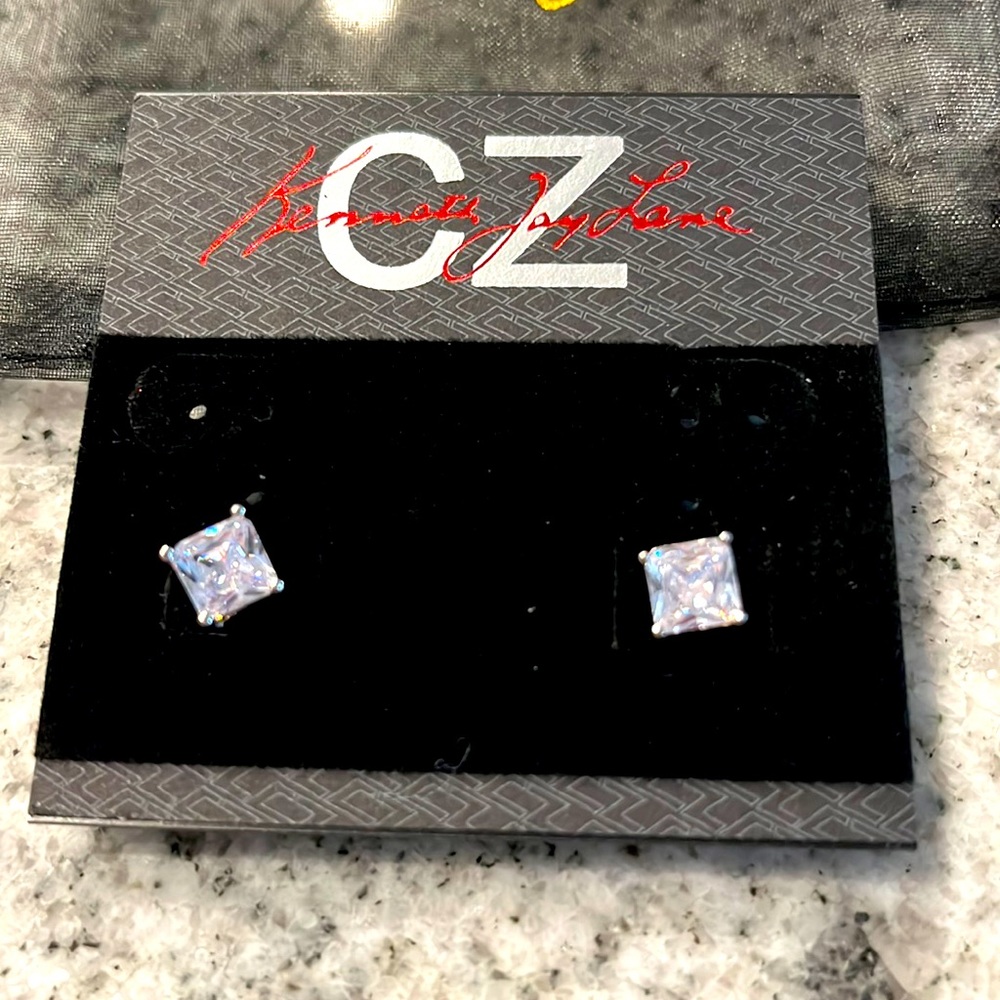 NEW CZ stud earrings